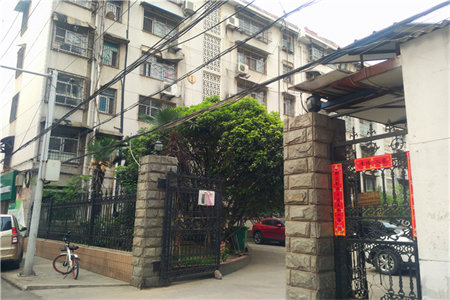 诸城市电力科信小区多层三室两厅一卫带车位和附房3室2厅